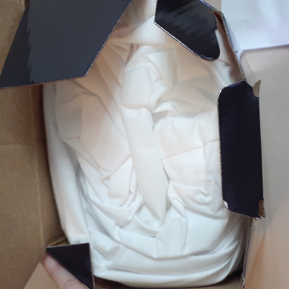 NIB Allerease zippered mattress protector size Full - Picture 6 of 7